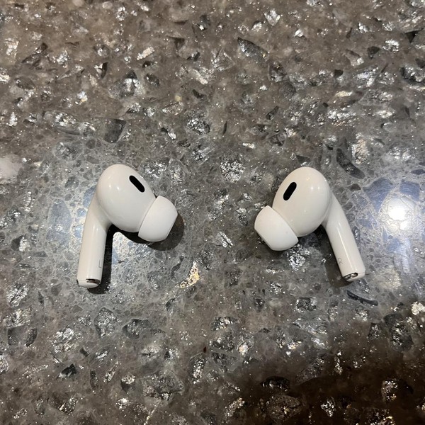 Apple AirPods Pro 2 - USB-C