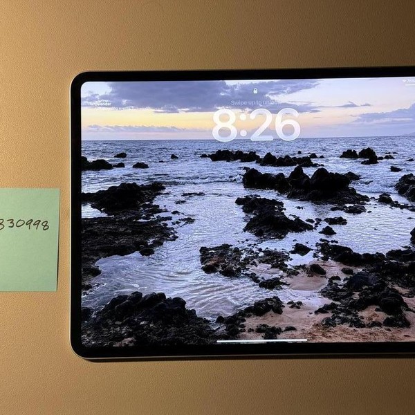 Apple iPad Pro 13 inch (M4) 2024 - Wi-Fi, 1 TB, Silver, 16 GB, A2925, Standard Glass