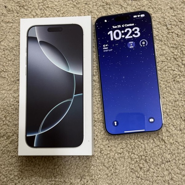 Apple iPhone 16 Pro Max - Unlocked, 256 GB, White, A3084