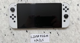 Mint
													Nintendo Switch - OLED - White, 64 GB, photo 3 of 14