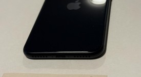 Fair
													Apple iPhone SE 3rd Gen 2022 - Unlocked, Midnight, 64 GB, A2595, photo 4 of 8