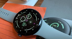Mint
													Google Pixel Watch 3 - Unlocked, Hazel, 45mm, LTE, photo 2 of 9