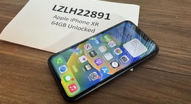 Fair
													Apple iPhone Xr - Unlocked, Black, 64 GB, A1984, photo 2 of 7
