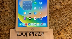 Good
													Apple iPad 5th Gen - AT&T, Silver, 32 GB, A1823, photo 1 of 5