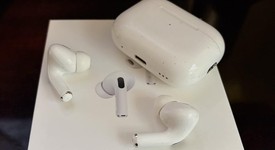 Used
													Apple AirPods Pro 2 - USB-C, photo 1 of 3