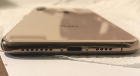 Good
													Apple iPhone Xs Max - Sprint, Gold, 64 GB, A1921, photo 3 of 12