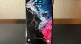 Good
													Samsung Galaxy S22 Ultra - Verizon, Burgundy, 512 GB, 12 GB, SM-S908U, photo 4 of 5