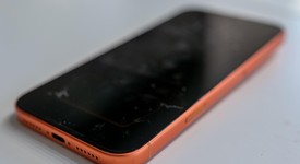 Mint
													Apple iPhone 17 Pro Max - Unlocked, Cosmic Orange, 256 GB, A3257, photo 4 of 11