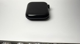 Mint
													Apple Watch SE 2nd Gen 40mm - Unlocked, Midnight, A2726 - Cellular, Aluminum, photo 5 of 8