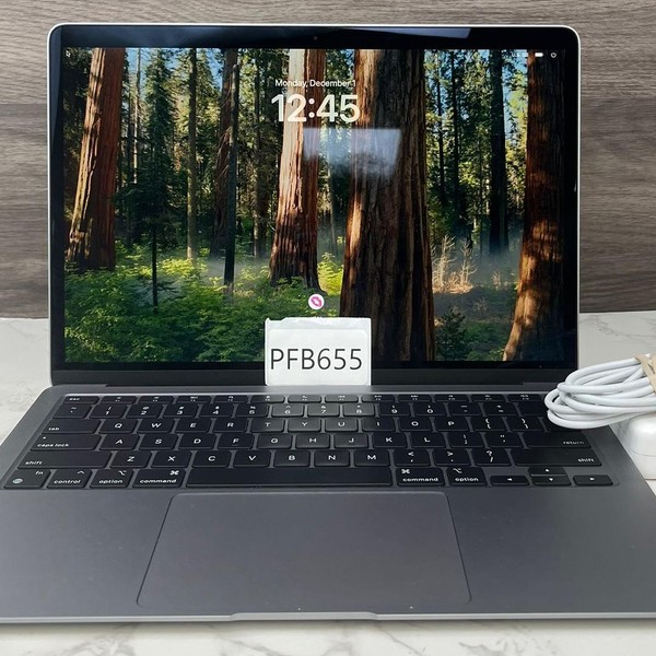 MacBook Air 2020 - 13 inch - 256 GB, Gray, 8 GB, Apple M1