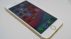 Mint
													Apple iPhone 6 - Unlocked, Gold, 64 GB, A1586, photo 4 of 9