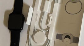 Good
													Apple Watch SE 2nd Gen 40mm - Midnight, A2722 - GPS, Aluminum, photo 2 of 7