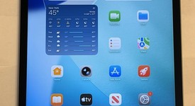 Good
													Apple iPad Pro 11" 4th Gen 2022 - Unlocked, Gray, 128 GB, photo 1 of 4