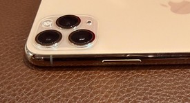 Mint
													Apple iPhone 11 Pro Max - Unlocked, Gold, 256 GB, A2161, photo 5 of 11