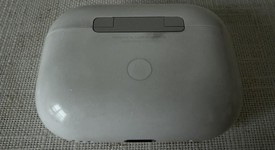 Used
													Apple AirPods Pro 2 - Lightning, photo 5 of 6