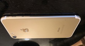 Fair
													Apple iPhone 7 - Sprint, Gold, 32 GB, A1660, photo 5 of 8