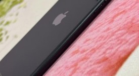 Good
													Apple iPhone SE 2nd Gen 2020 - Unlocked, Black, 128 GB, A2275, photo 4 of 8