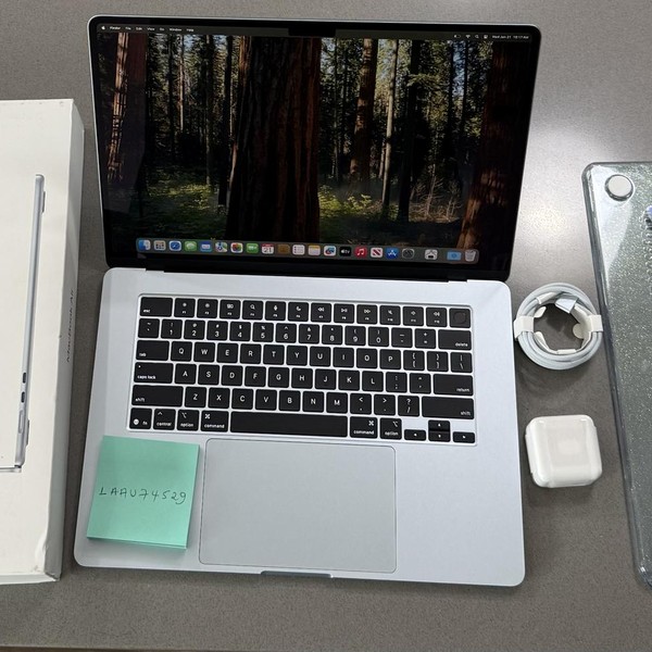 MacBook Air 2025 (M4) - 15 inch - Apple M4, Sky Blue, 256 GB, 16 GB