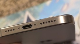 Good
													Apple iPhone 16 Pro Max - Unlocked, Natural, 512 GB, A3084, photo 1 of 9