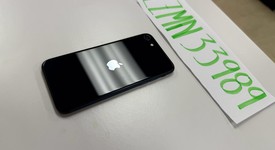 Mint
													Apple iPhone SE 3rd Gen 2022 - Unlocked, Midnight, 64 GB, A2595, photo 4 of 8