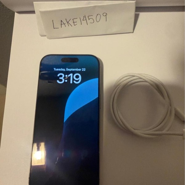 Apple iPhone 16 Pro - Unlocked, 512 GB, Natural, A3083