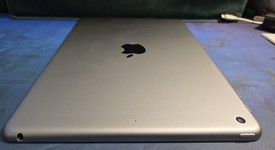 Good
													Apple iPad 6th Gen - Wi-Fi, Gray, 32 GB, A1893, photo 4 of 9