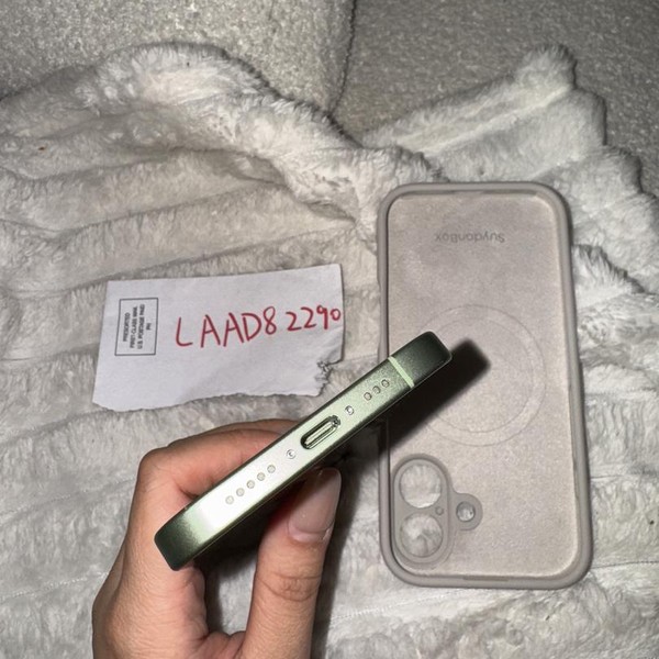 Apple iPhone 17 - AT&T, 256 GB, Sage, A3258