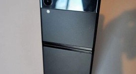 Mint
													Samsung Galaxy Z Flip3 5G - Verizon, Black, 128 GB, 8 GB, SM-F711U, photo 4 of 4