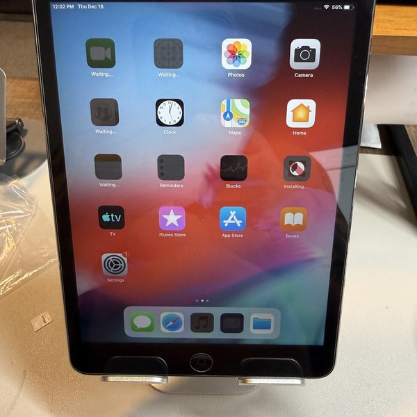 Apple iPad Mini 2 Retina - Unlocked, 32 GB, Black