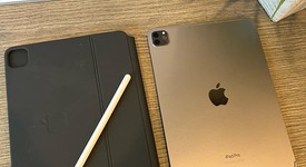 Good
													Apple iPad Pro 11" 4th Gen 2022 - Unlocked, Gray, 128 GB, photo 4 of 4