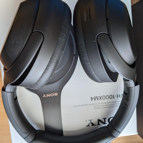 Sony WH-1000XM4 - Black