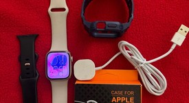 Good
													Apple Watch Series 7 41mm - Unlocked, Starlight, A2475 - Cellular, Aluminum, photo 1 of 13