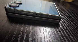 Good
													Samsung Galaxy Z Flip7 - Unlocked, Mint, 512 GB, 12 GB, SM-F766U1, photo 3 of 12