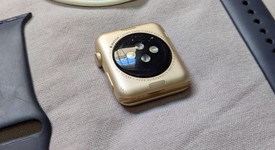 Good
													Apple Watch Series 1 42mm - Gold, 8 GB, A1803, photo 2 of 5
