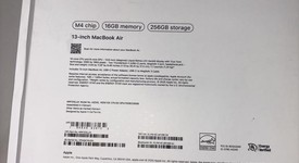 New
													MacBook Air 2025 (M4) - 13" - Apple M4, Midnight, 256 GB, 16 GB, photo 4 of 5