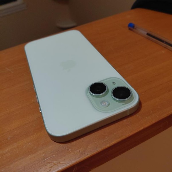 Apple iPhone 15 - Verizon, 128 GB, Green, A2846