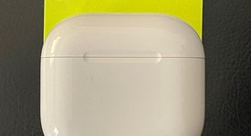 Used
													Apple AirPods 4th Gen - Active Noise Cancellation, photo 2 of 5