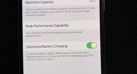 Fair
													Apple iPhone Xs - Unlocked, Gray, 64 GB, A1920, photo 4 of 12