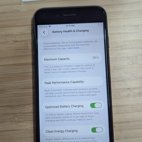 Apple iPhone SE 3rd Gen 2022 - Unlocked, 64 GB, Midnight, A2595