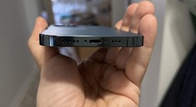 Good
													Apple iPhone 12 Pro - Unlocked, Pacific Blue, 128 GB, A2341, photo 4 of 7