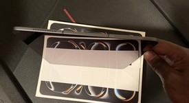 Good
													Apple iPad Pro 13" (M4) 2024 - Unlocked, Black, 1 TB, 16 GB, A2926, Standard Glass, photo 4 of 6