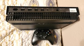 Good
													Xbox One X (2017) - Black, Standard, photo 4 of 16