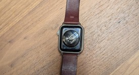 Good
													Apple Watch Series 4 40mm - Gray, A1977 - GPS, Aluminum, photo 3 of 4