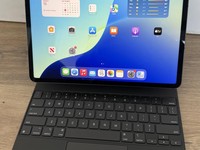Apple iPad Pro 12.9" 6th Gen 2022
