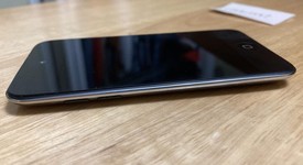 Mint
													Apple iPod Touch 4th Gen - Wi-Fi, Black, 32 GB, photo 3 of 7