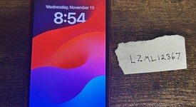 Fair
													Apple iPhone SE 2nd Gen 2020 - Unlocked, Red, 128 GB, A2275, photo 2 of 10