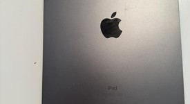 Good
													Apple iPad Pro 11" 2018 - Unlocked, Gray, 64 GB, A2013, photo 3 of 6