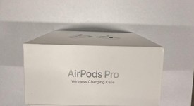 Used
													Apple AirPods Pro - Wireless Case, photo 2 of 20
