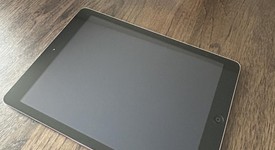 Good
													Apple iPad Air - Wi-Fi, Gray, 16 GB, photo 3 of 9