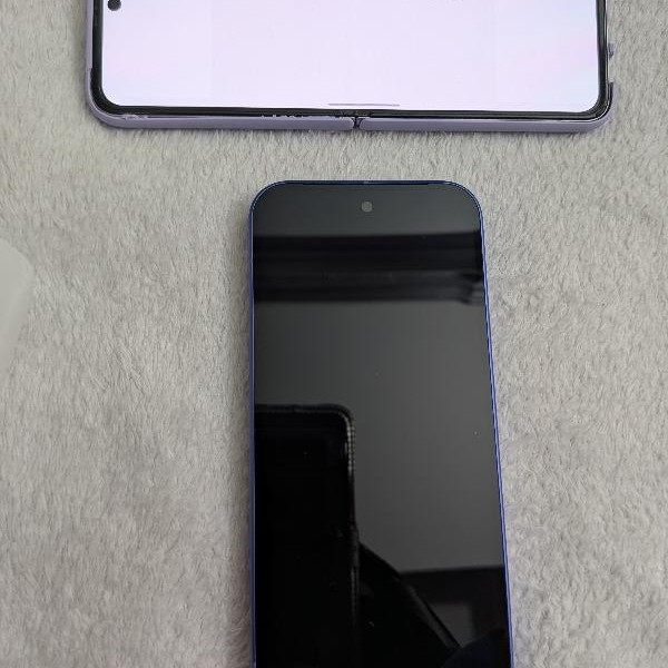 Google Pixel 10 - Unlocked, Indigo, 128 GB, GLBW0